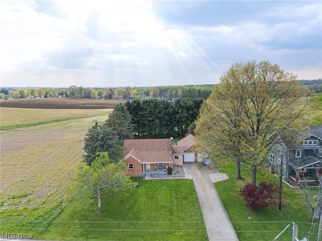 4817 Shepler Church Avenue SW, Navarre, OH 44662
