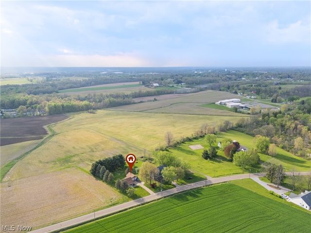 4817 Shepler Church Avenue SW, Navarre, OH 44662