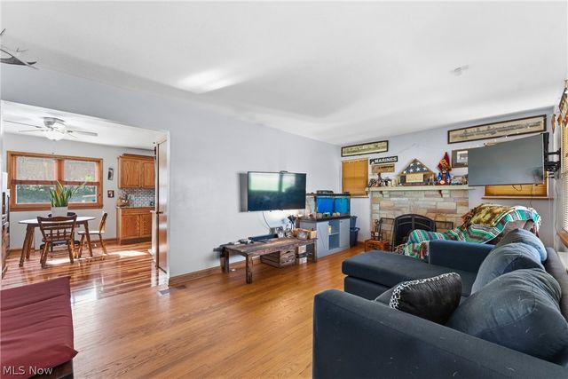 4817 Shepler Church Avenue SW, Navarre, OH 44662