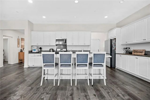 4048 E Groveland, Ontario, CA 91761