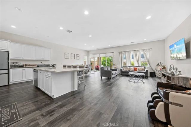 4048 E Groveland, Ontario, CA 91761