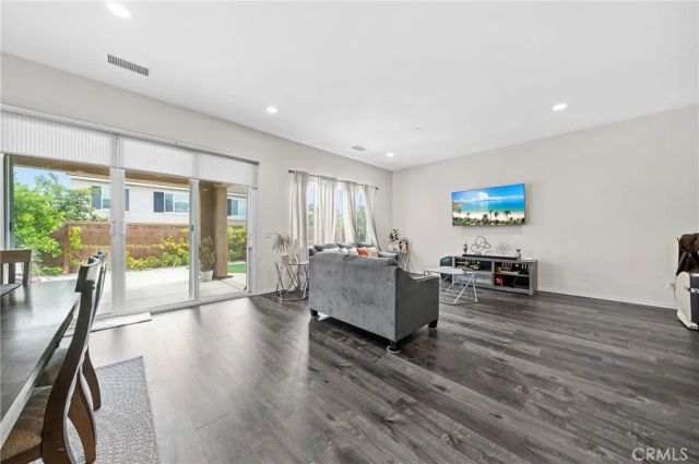 4048 E Groveland, Ontario, CA 91761