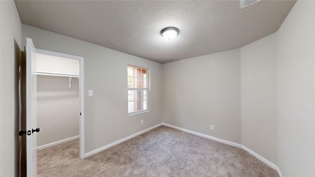 614 Chapman Drive, Lancaster, TX 75146