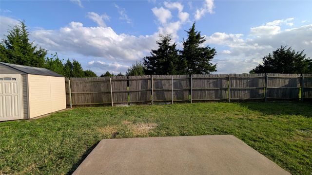 614 Chapman Drive, Lancaster, TX 75146