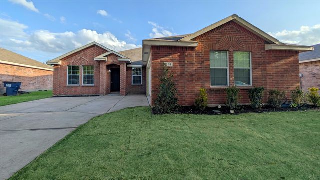 614 Chapman Drive, Lancaster, TX 75146