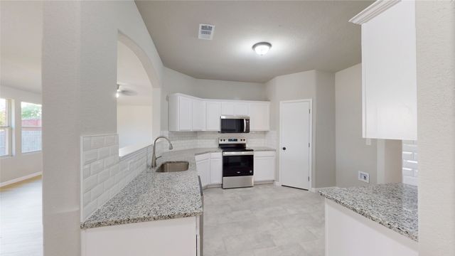 614 Chapman Drive, Lancaster, TX 75146