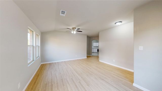 614 Chapman Drive, Lancaster, TX 75146