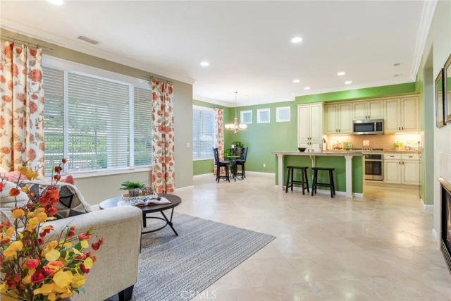8960 Cuyamca, Corona, CA 92883