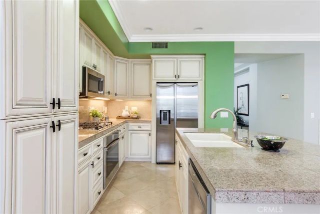 8960 Cuyamca, Corona, CA 92883