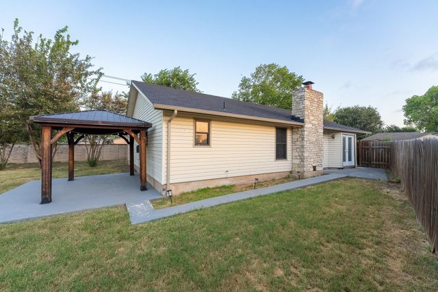 1201 Wayne DR, Round Rock, TX 78664