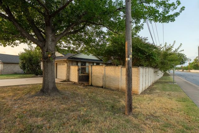 1201 Wayne DR, Round Rock, TX 78664