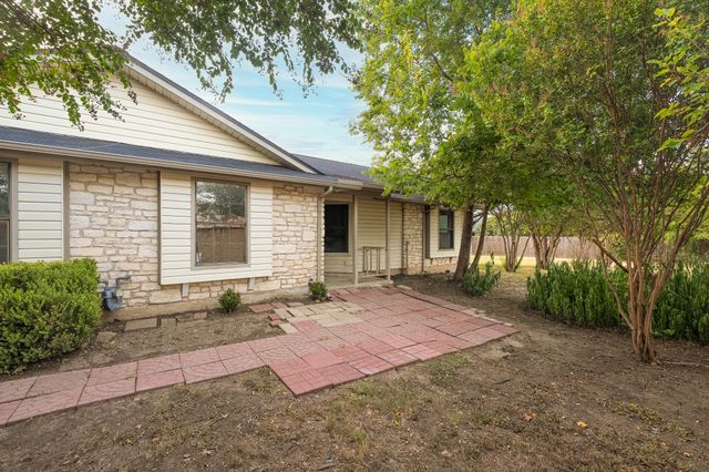1201 Wayne DR, Round Rock, TX 78664
