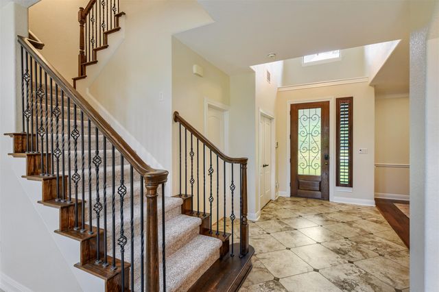 107 Hensley DR, Austin, TX 78738