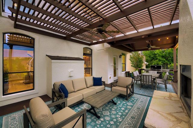 107 Hensley DR, Austin, TX 78738