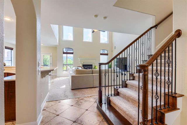 107 Hensley DR, Austin, TX 78738