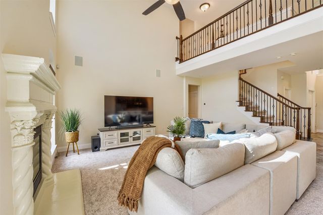 107 Hensley DR, Austin, TX 78738