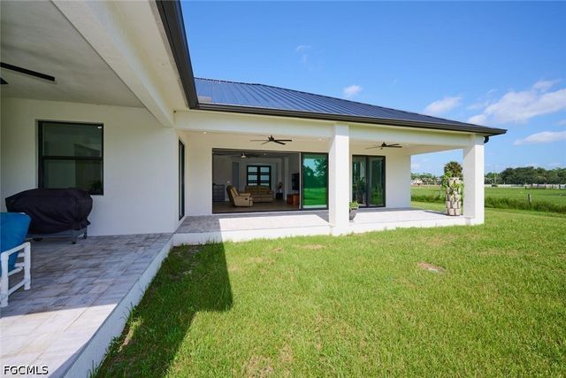 6201 Greenbriar Farms RD, Fort Myers, FL 33905