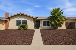 1682 E Washington Avenue, Escondido, CA 92027