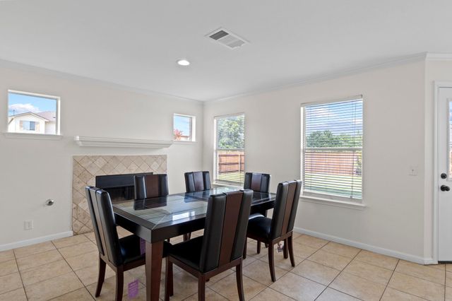 301 Abamillo CT, Hutto, TX 78634