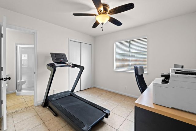 301 Abamillo CT, Hutto, TX 78634