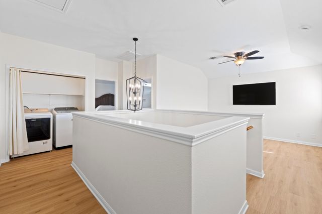 301 Abamillo CT, Hutto, TX 78634