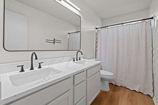 301 Abamillo CT, Hutto, TX 78634