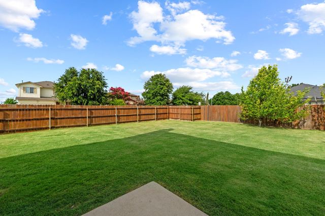 301 Abamillo CT, Hutto, TX 78634
