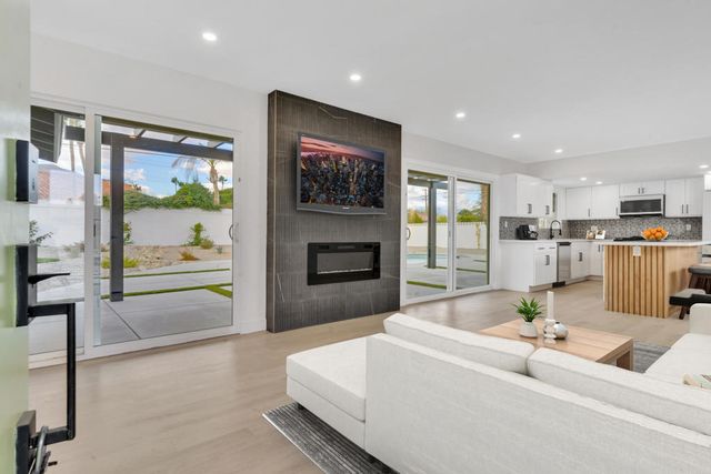 3087 N Biskra Road, Palm Springs, CA 92262