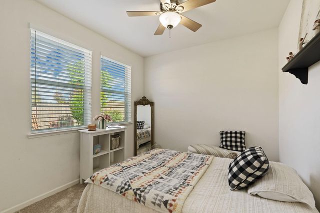 1204 Sirah Ct, Lodi, CA 95242