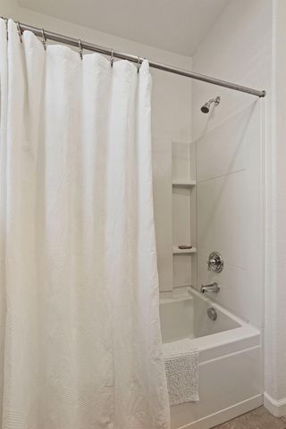 1204 Sirah Ct, Lodi, CA 95242