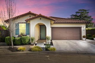 1204 Sirah Ct, Lodi, CA 95242