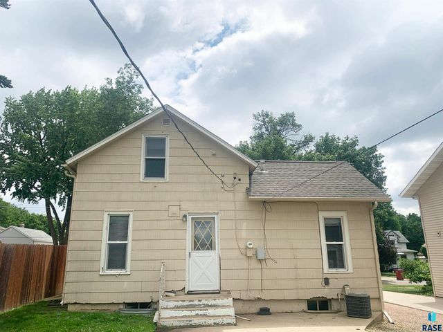2105 S Duluth Ave Avenue, Sioux Falls, SD 57105