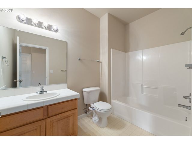 3603 WILD ROSE Loop, West Linn, OR 97068