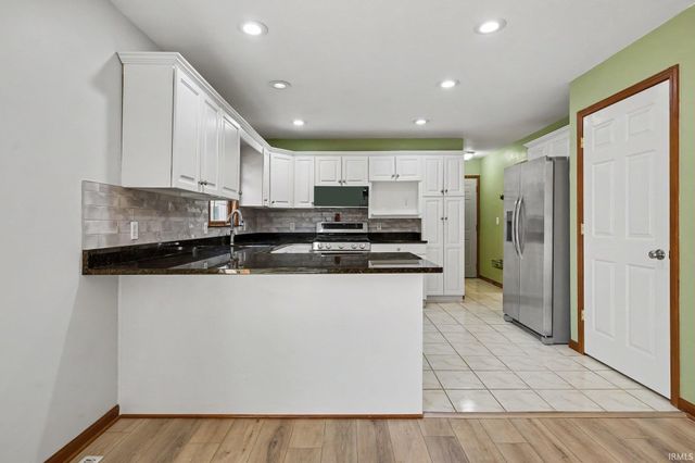 5 Shore Manor Drive, Bristol, IN 46507