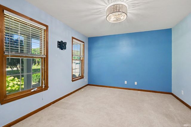 5 Shore Manor Drive, Bristol, IN 46507