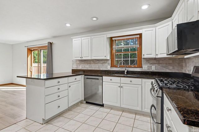 5 Shore Manor Drive, Bristol, IN 46507