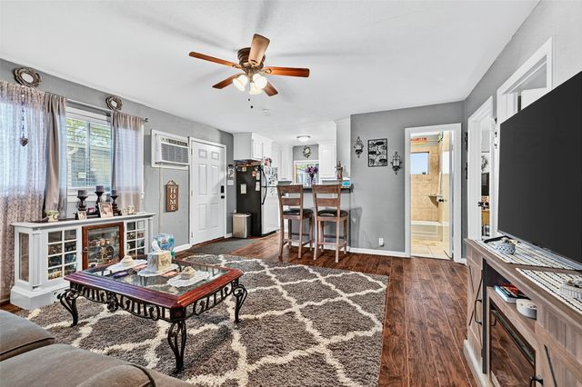 273 Sherman Drive, Pottsboro, TX 75076