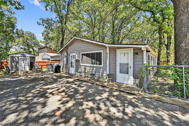 273 Sherman Drive, Pottsboro, TX 75076
