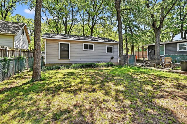 273 Sherman Drive, Pottsboro, TX 75076