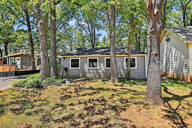 273 Sherman Drive, Pottsboro, TX 75076