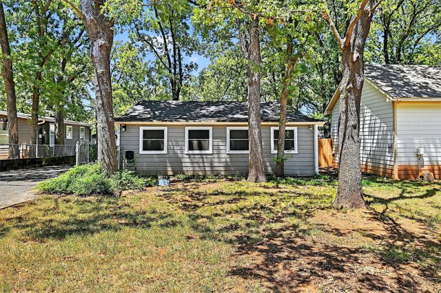 273 Sherman Drive, Pottsboro, TX 75076
