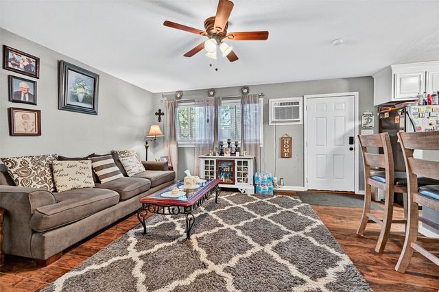 273 Sherman Drive, Pottsboro, TX 75076