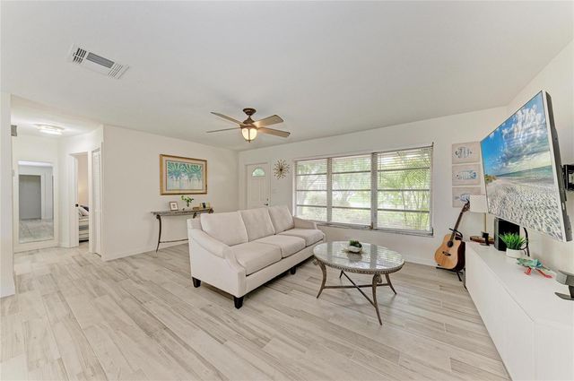 449 W TARPON BOULEVARD NW, Port Charlotte, FL 33952