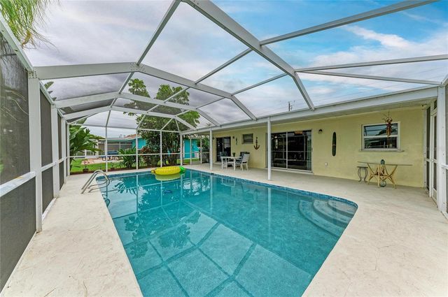 449 W TARPON BOULEVARD NW, Port Charlotte, FL 33952