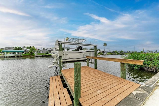 449 W TARPON BOULEVARD NW, Port Charlotte, FL 33952
