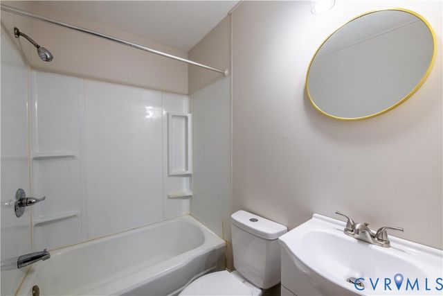 24812 River Rd, Dinwiddie, VA 23803