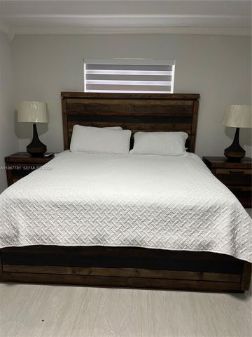 6284 SW 26th St, Miami, FL 33155