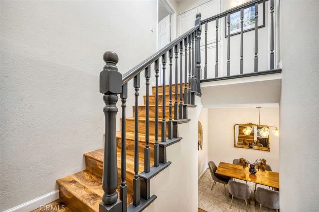 4374 Ventura Canyon 6, Sherman Oaks, CA 91423