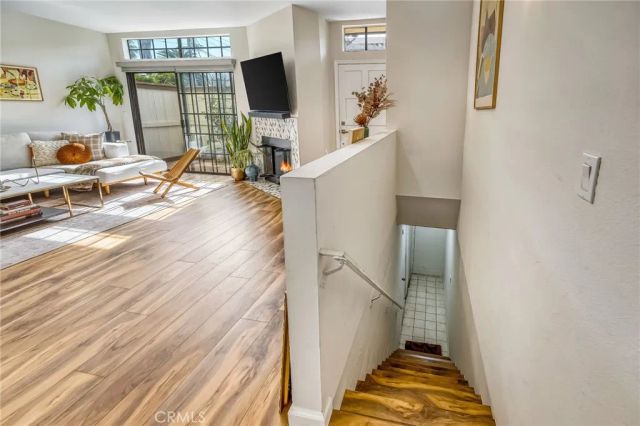 4374 Ventura Canyon 6, Sherman Oaks, CA 91423