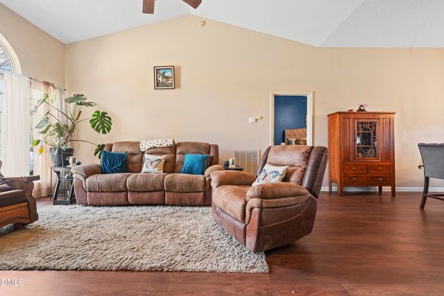 104 Iron Kettle Court, Knightdale, NC 27545